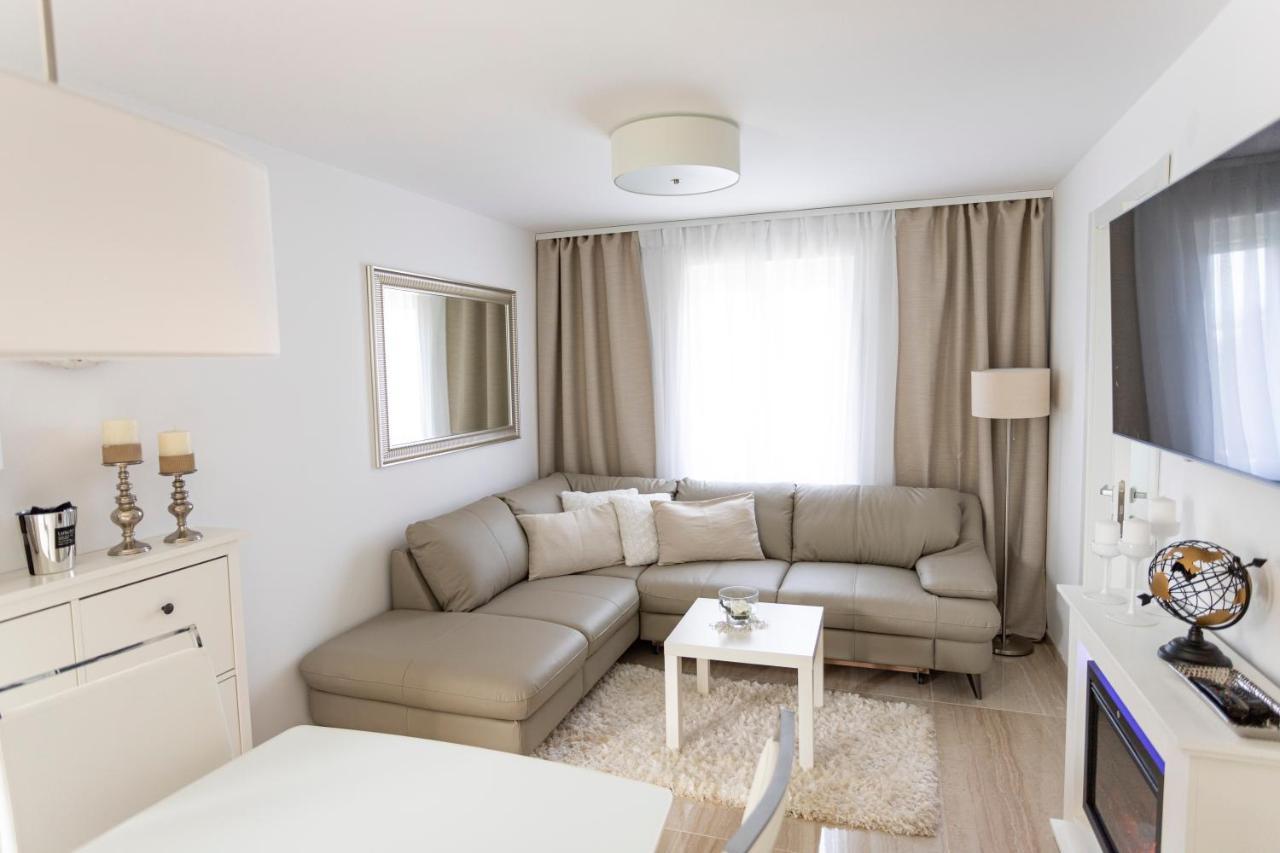 Luxury Mantinela Apartment Malinska Ngoại thất bức ảnh