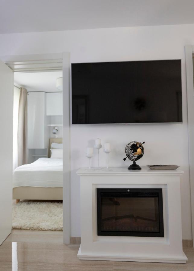 Luxury Mantinela Apartment Malinska Ngoại thất bức ảnh