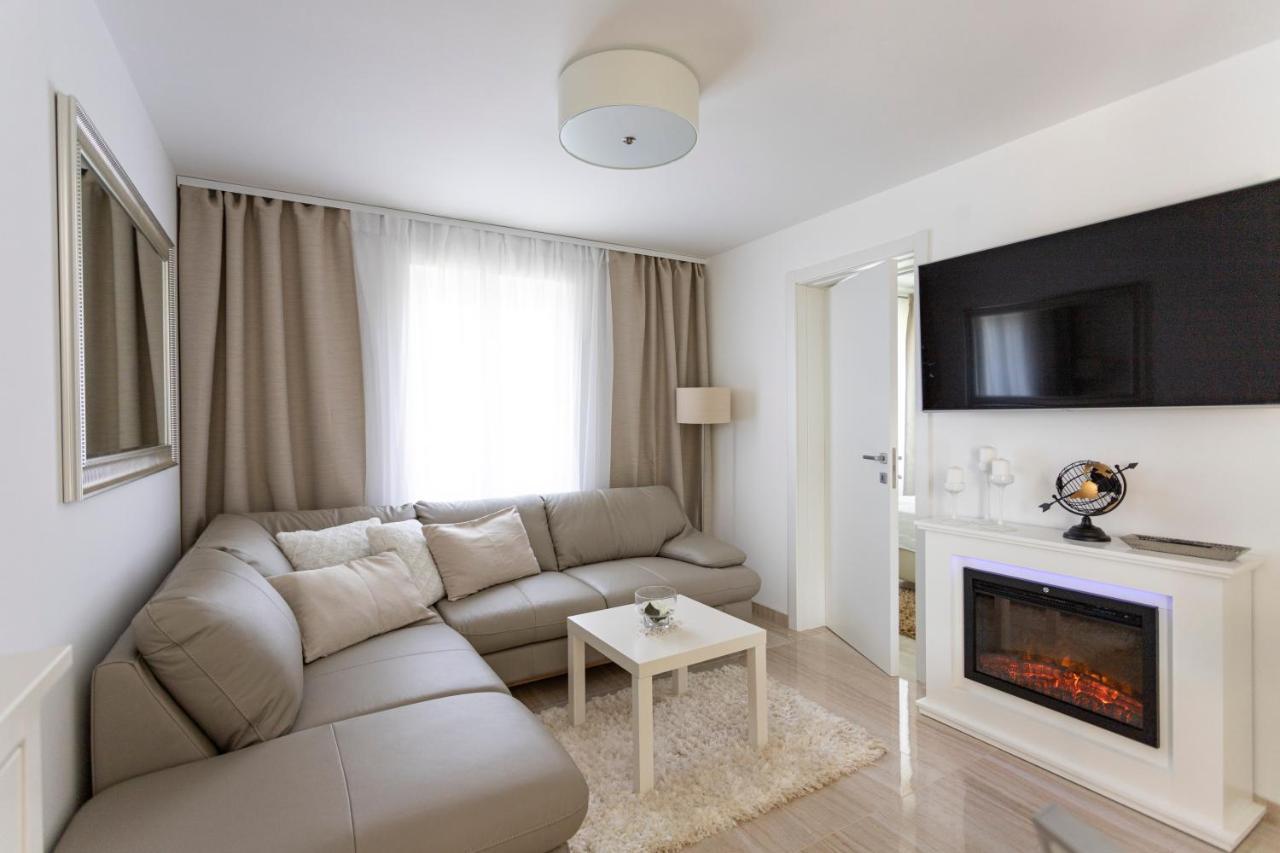 Luxury Mantinela Apartment Malinska Ngoại thất bức ảnh